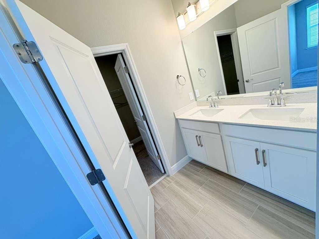 SILVERLEAF RESERVE/HAMLIN - Residential Lease