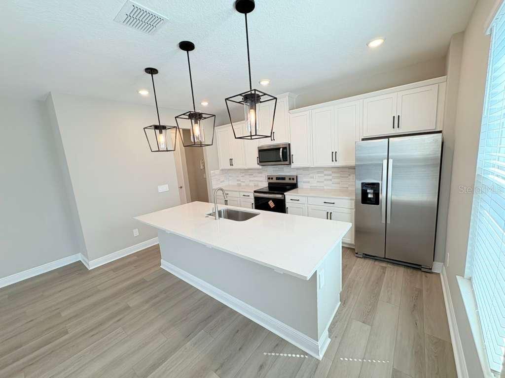 SILVERLEAF RESERVE/HAMLIN - Residential Lease