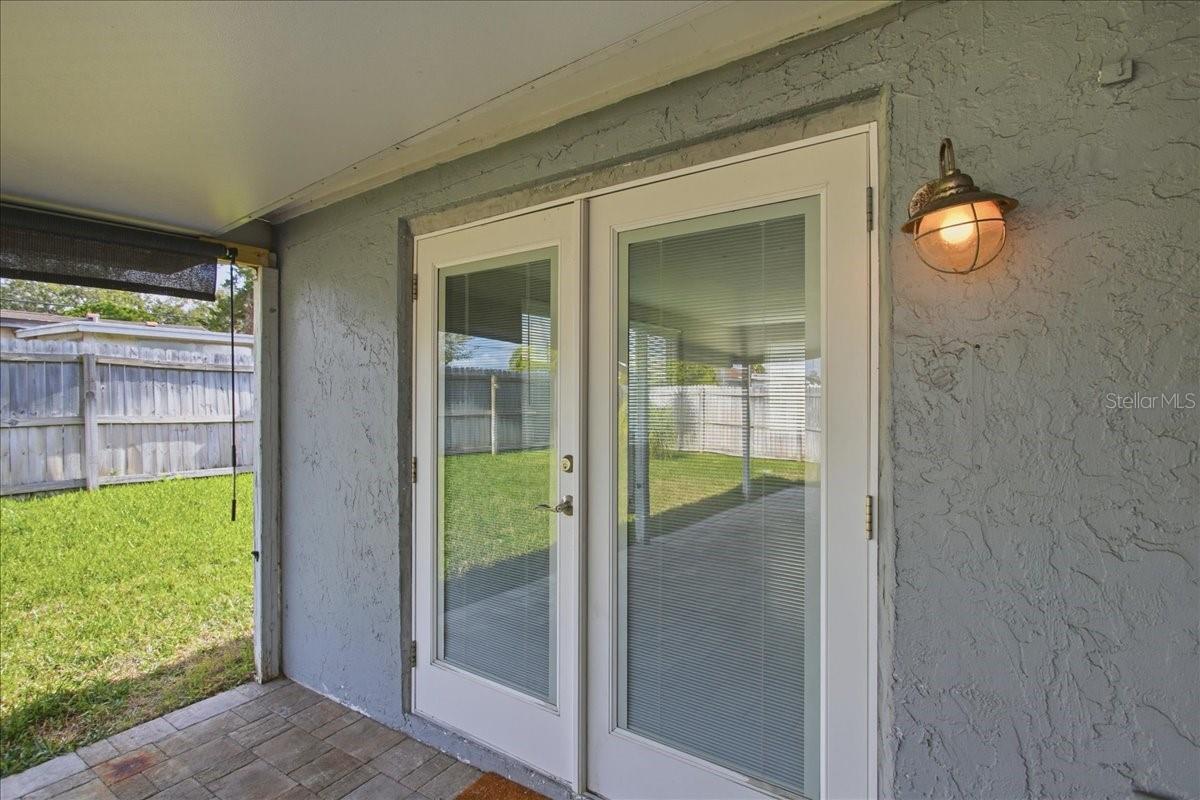 COLONIAL HILLS - Residential