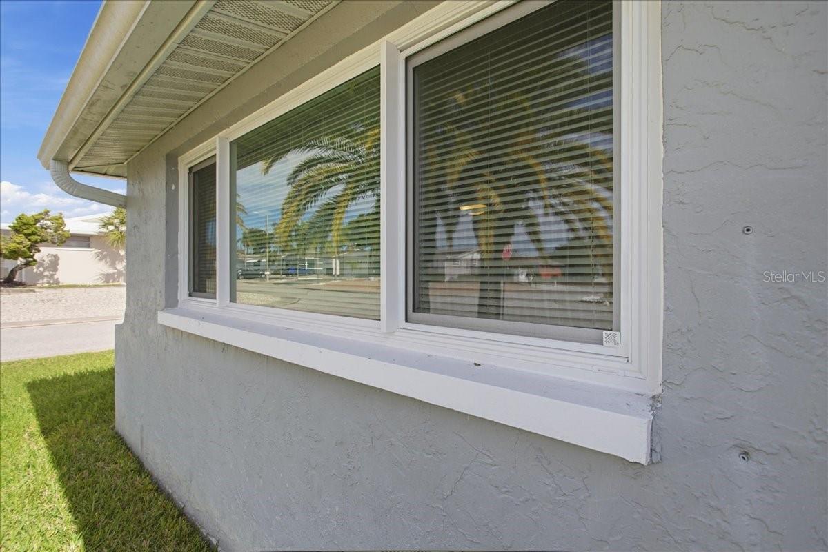 COLONIAL HILLS - Residential