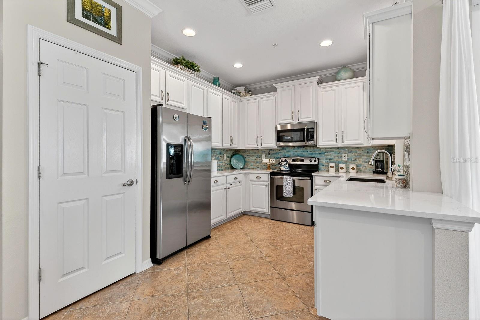 PALMA SOLA TRACE - Residential