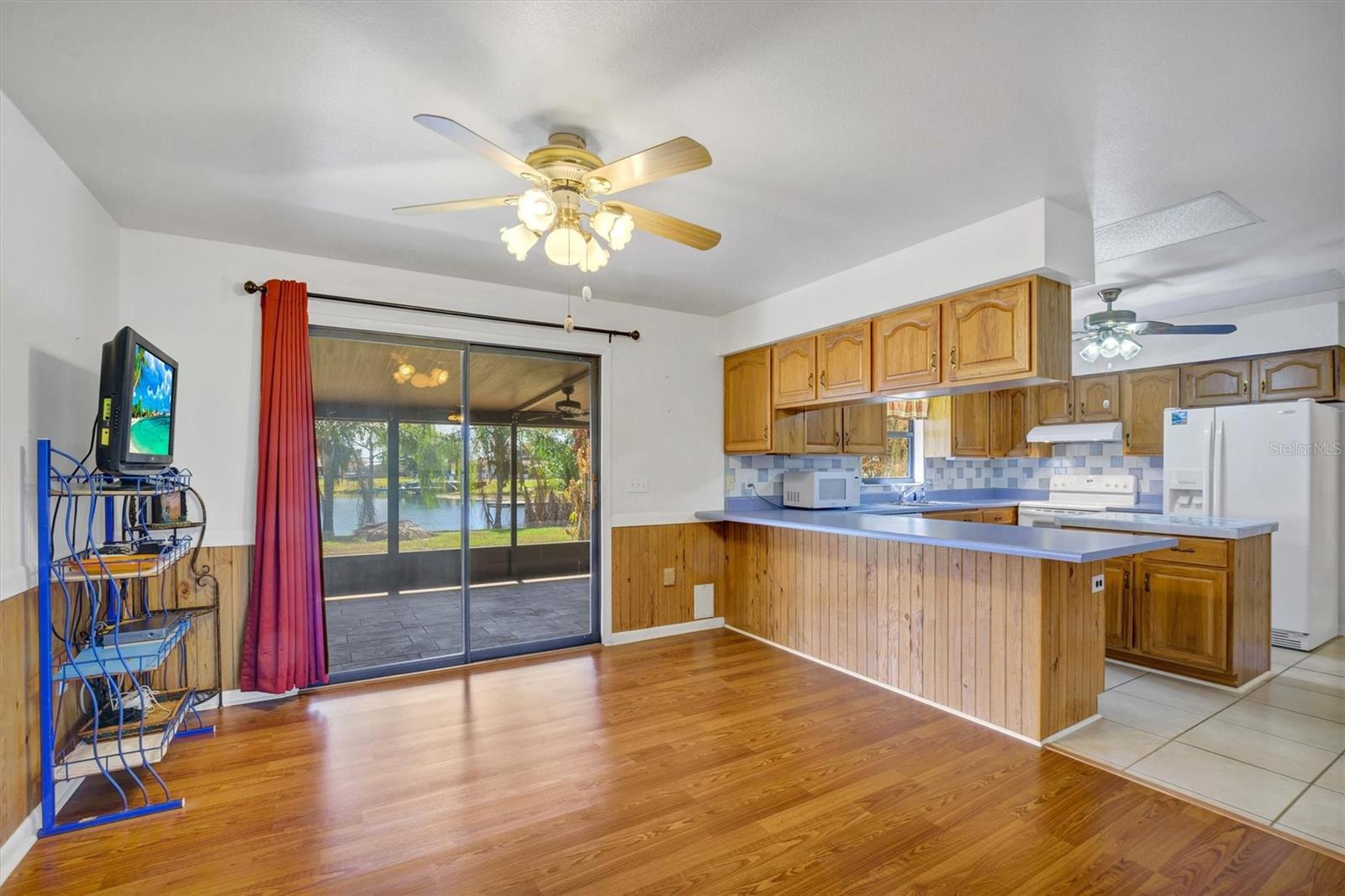 TEMPLETON GROVES & VILLA - Residential