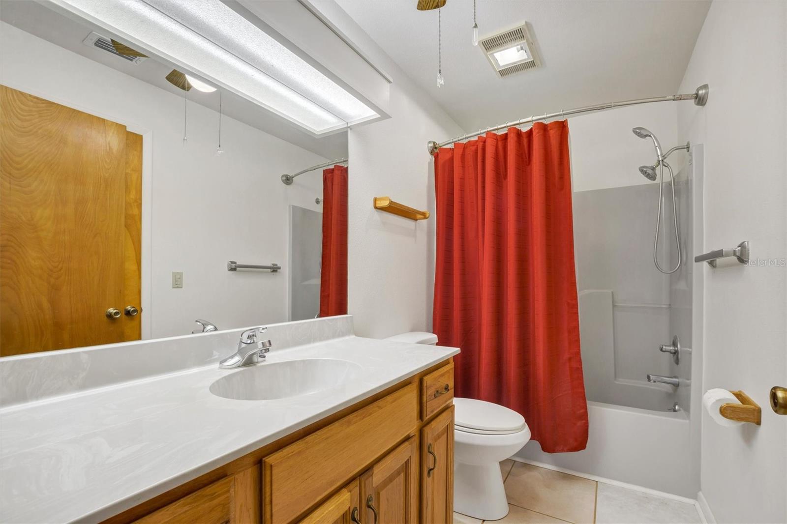 TEMPLETON GROVES & VILLA - Residential