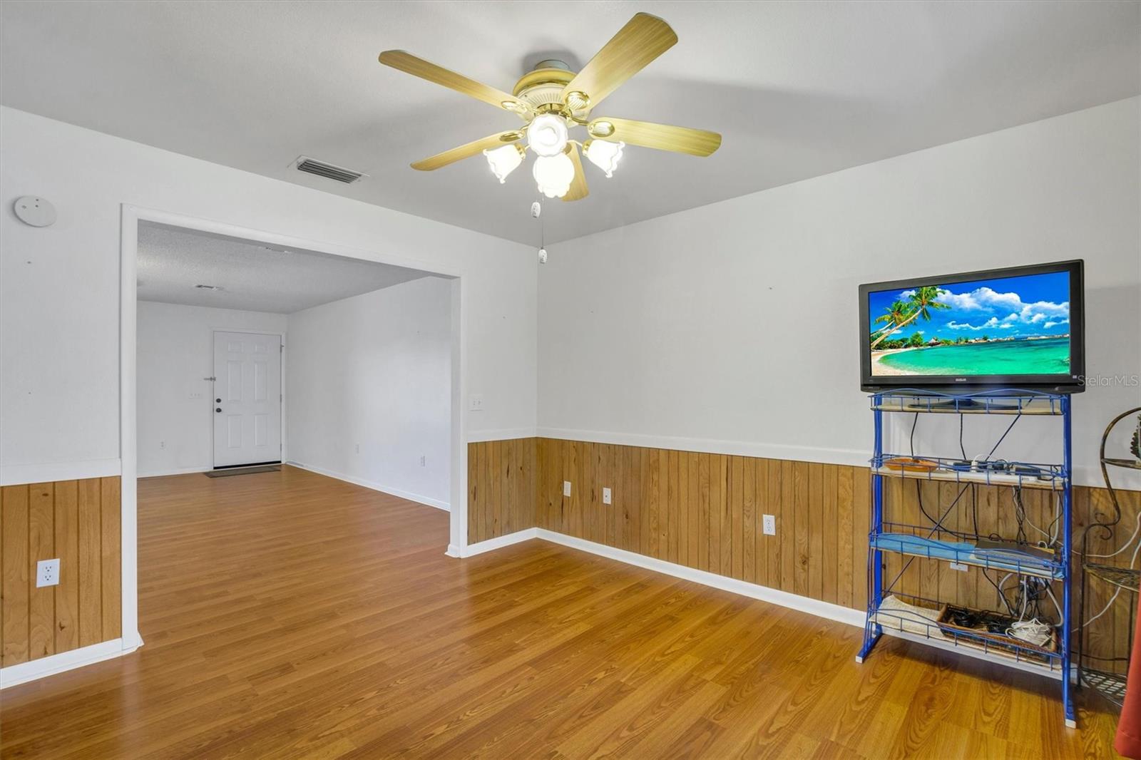 TEMPLETON GROVES & VILLA - Residential