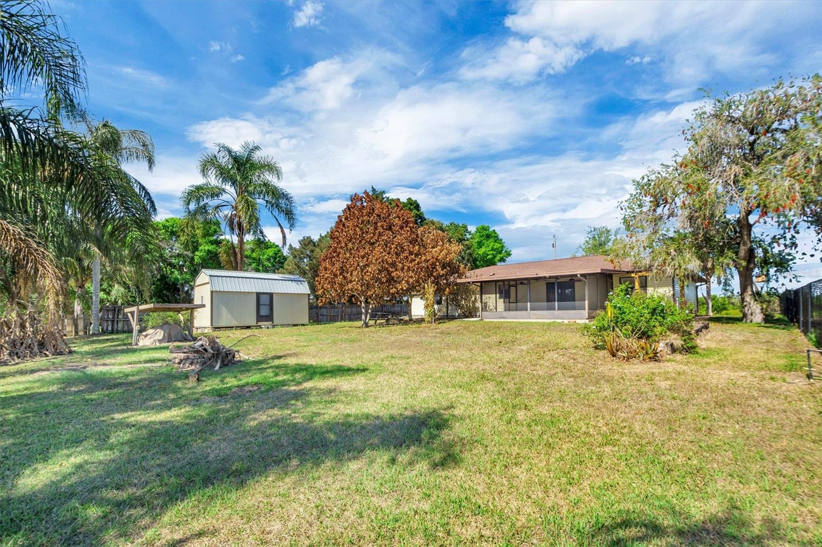 TEMPLETON GROVES & VILLA - Residential