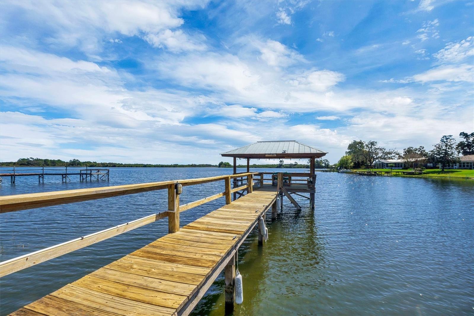 TEMPLETON GROVES & VILLA - Residential