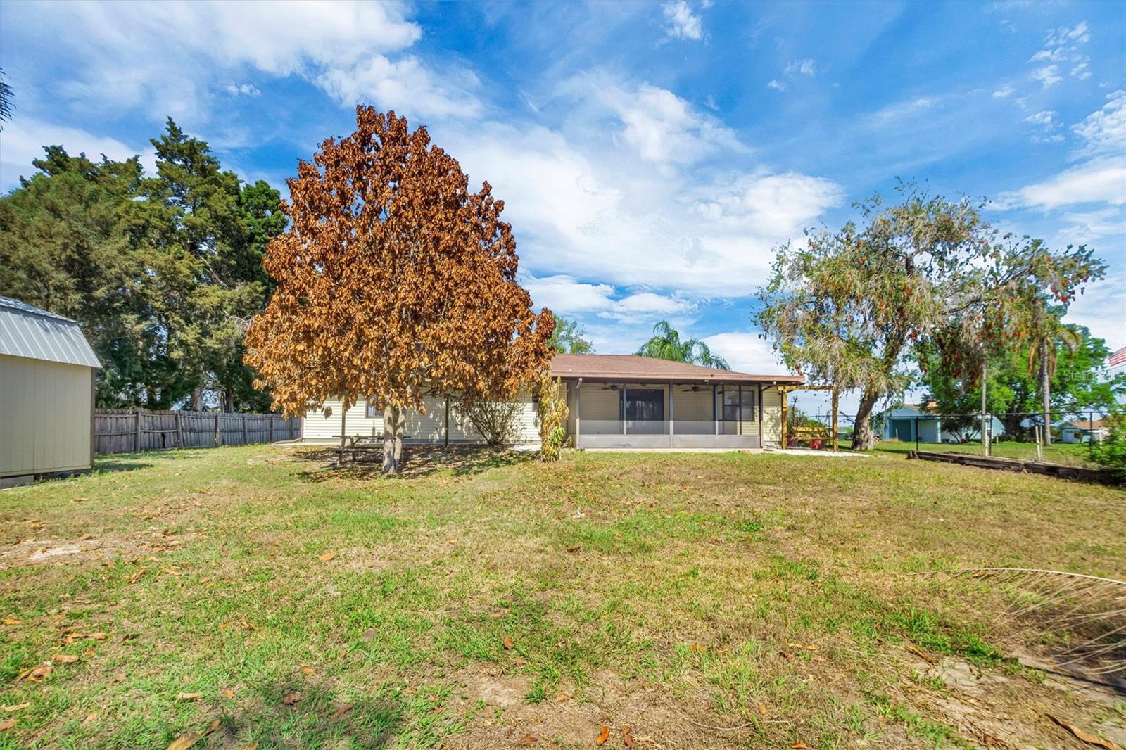 TEMPLETON GROVES & VILLA - Residential