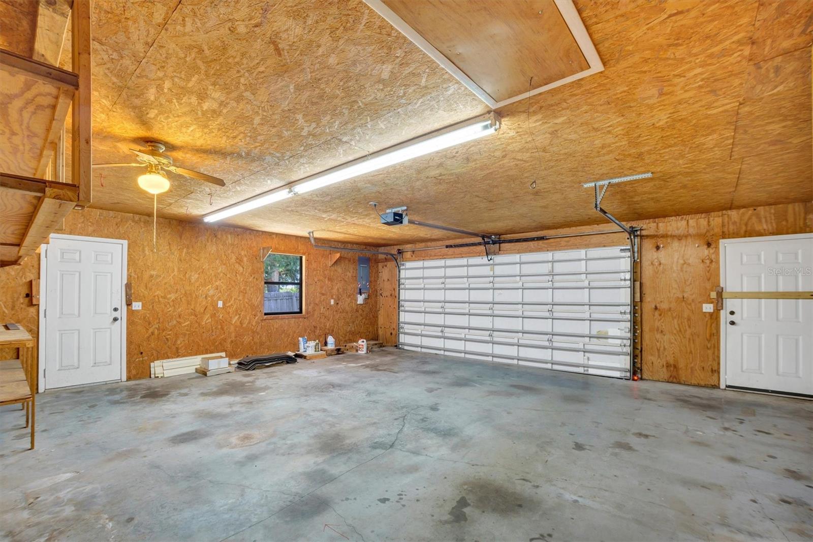 TEMPLETON GROVES & VILLA - Residential