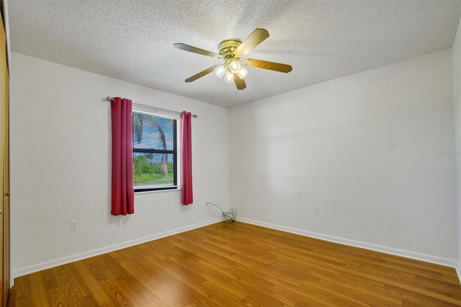 TEMPLETON GROVES & VILLA - Residential