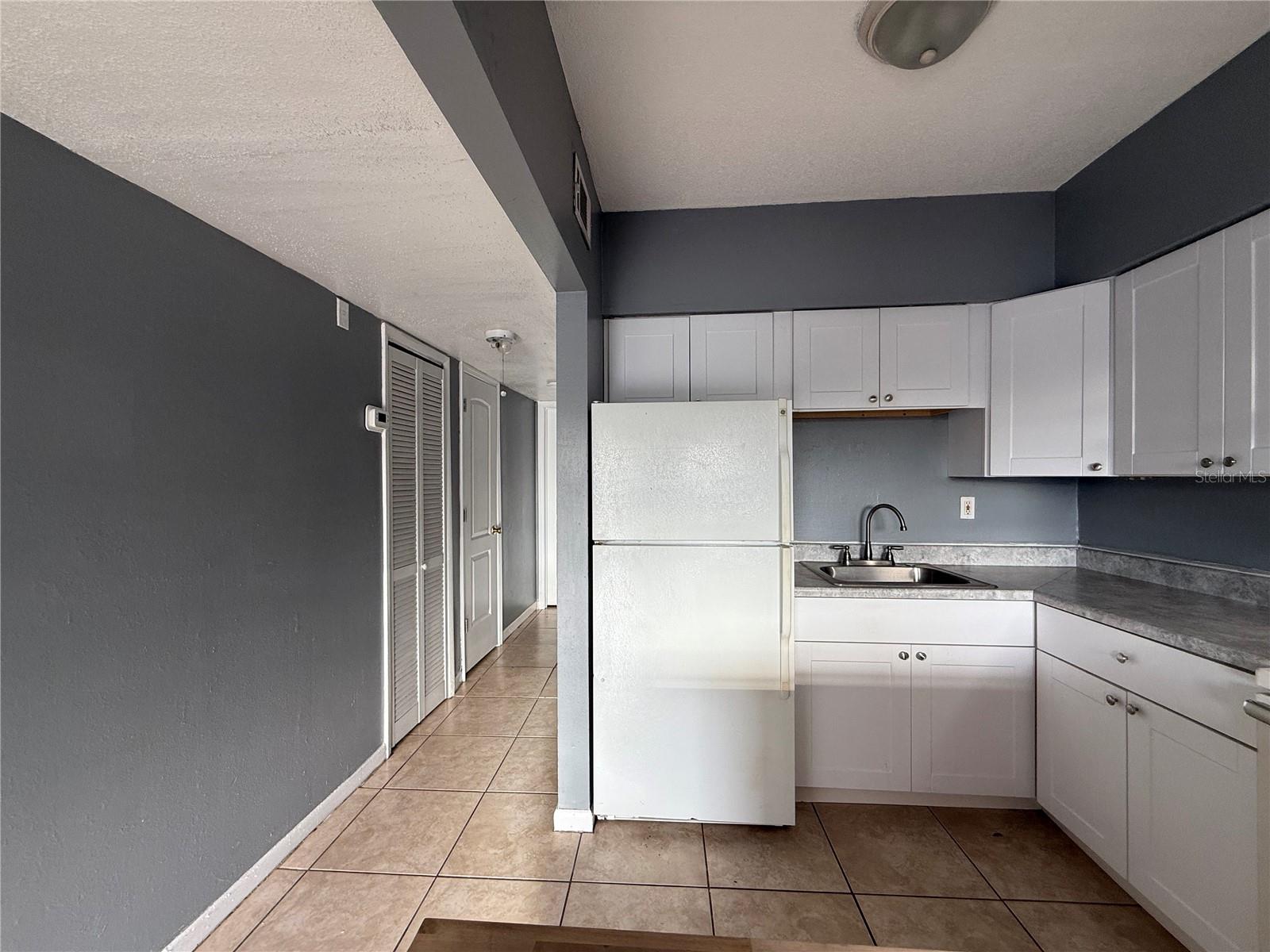 TEMPLE CREST UNIT 1 - Residential Lease