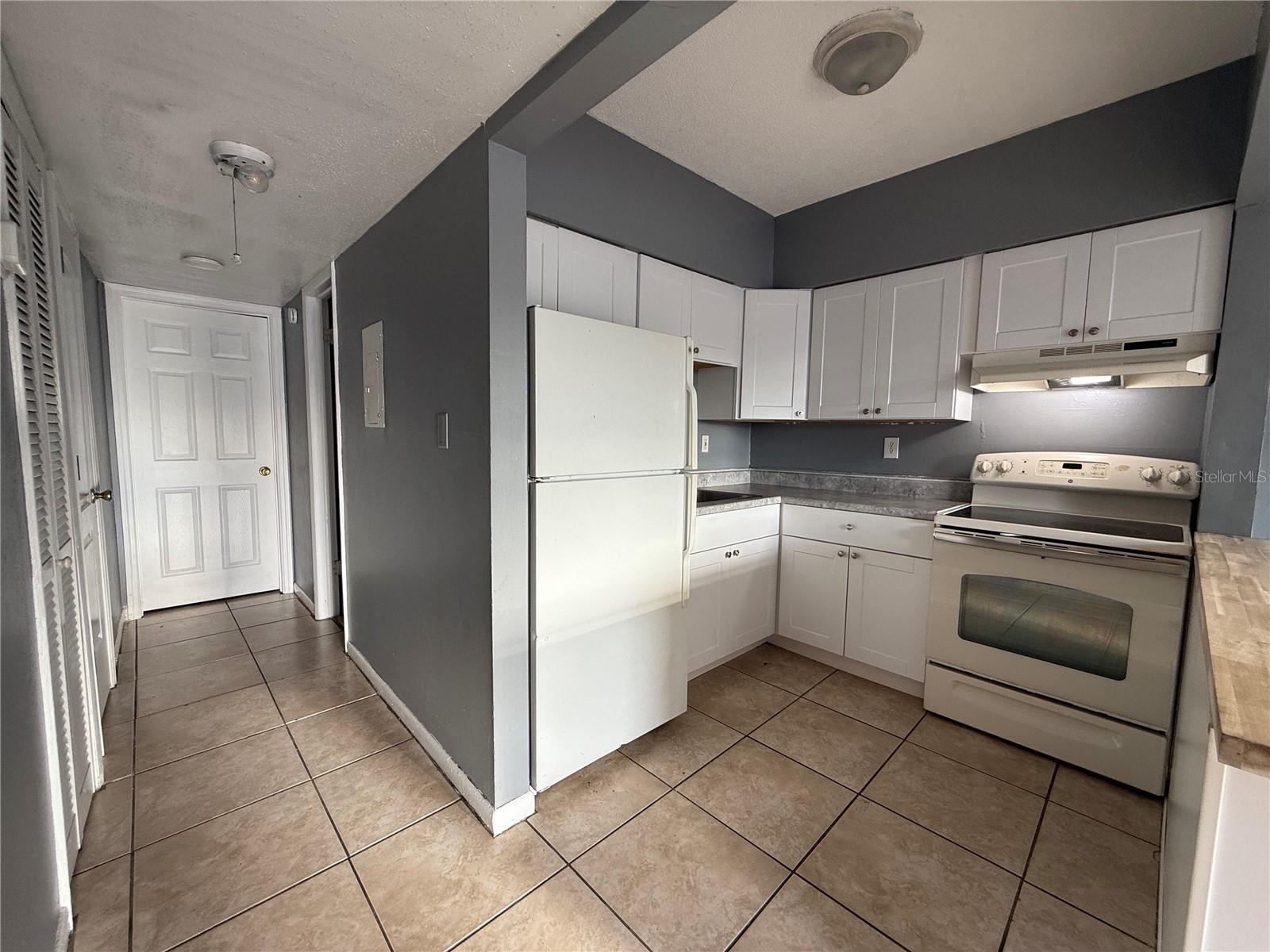 TEMPLE CREST UNIT 1 - Residential Lease