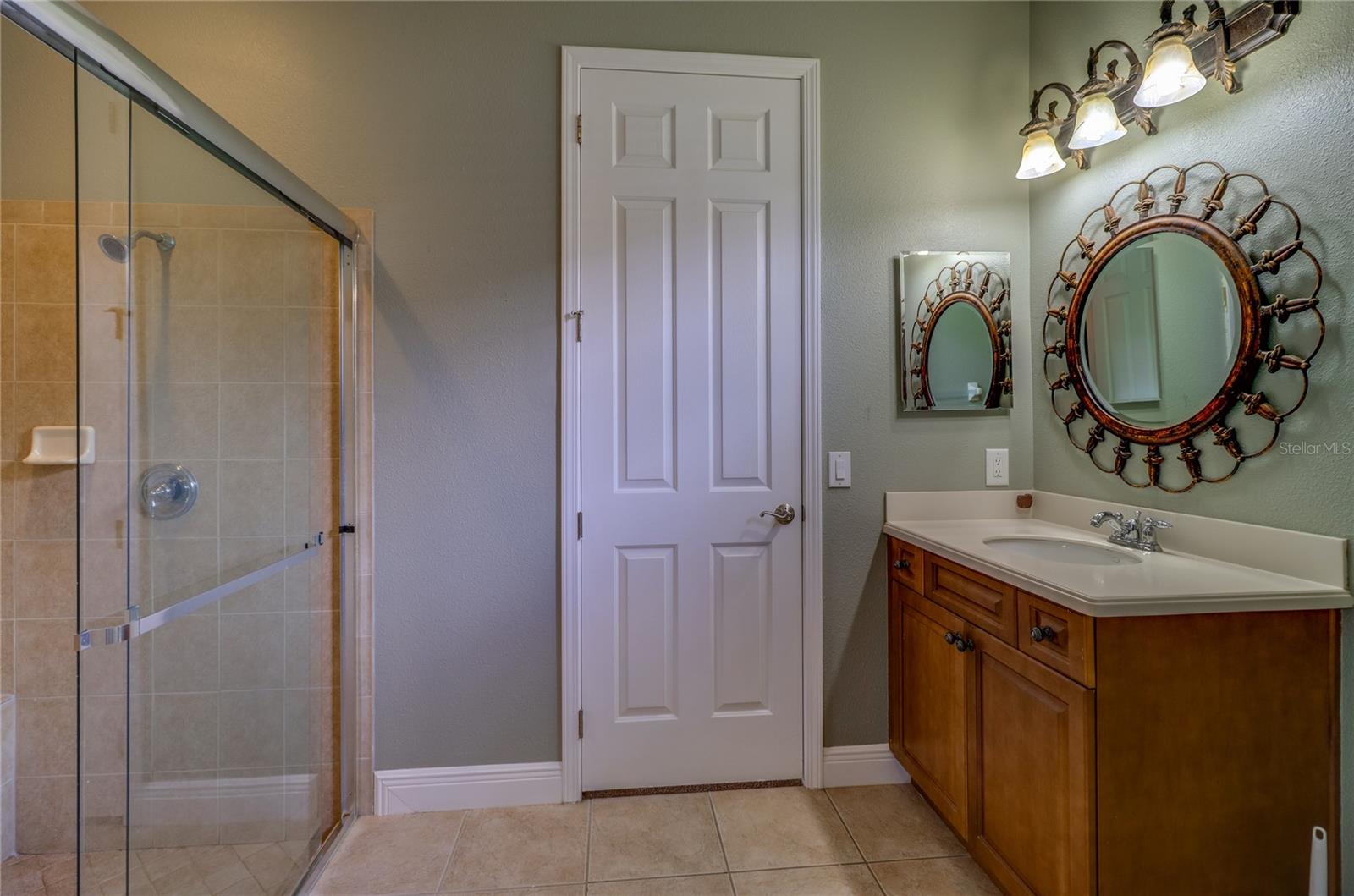 GRAND HAMPTON PH 3 - Residential Lease