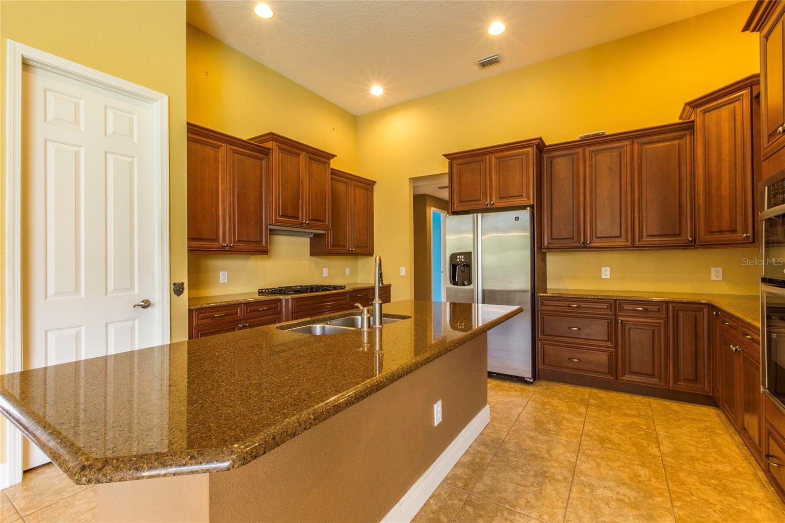 GRAND HAMPTON PH 3 - Residential Lease