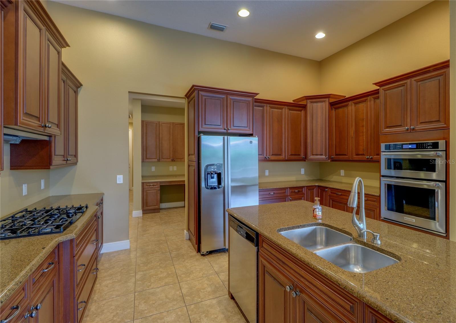 GRAND HAMPTON PH 3 - Residential Lease