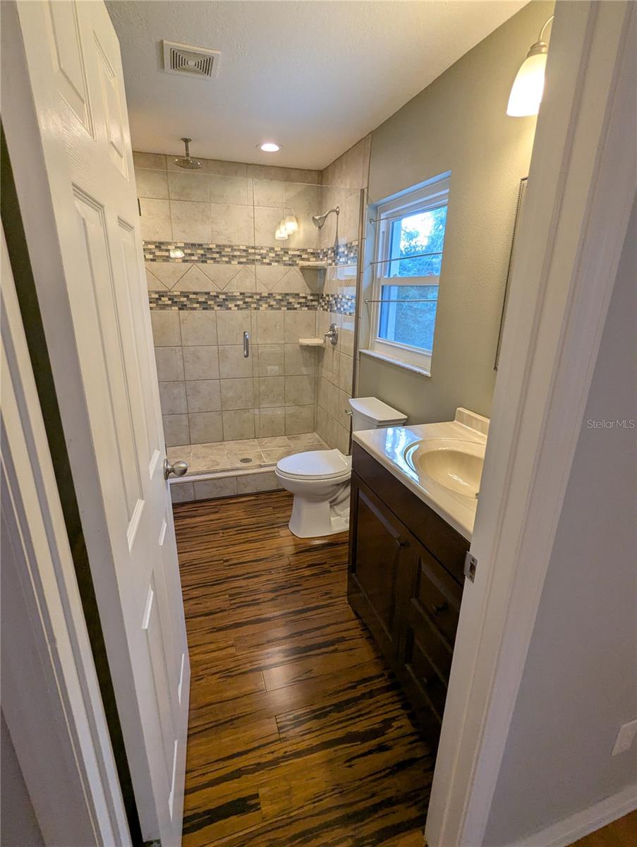 VILLAGE GROVE 1 - Residential