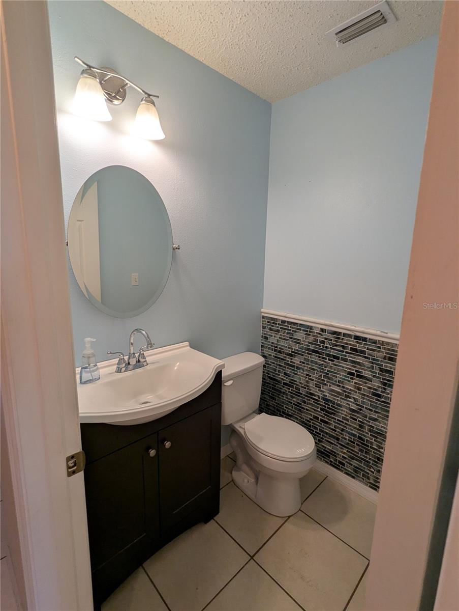 VILLAGE GROVE 1 - Residential