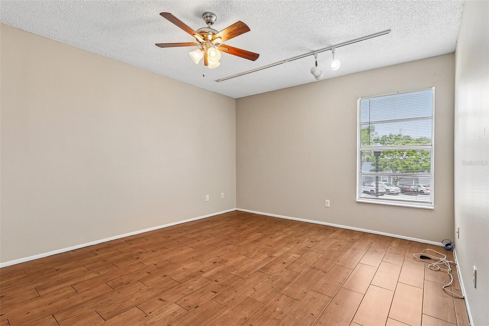SOUTHBROOKE CONDO PH 02 - Residential