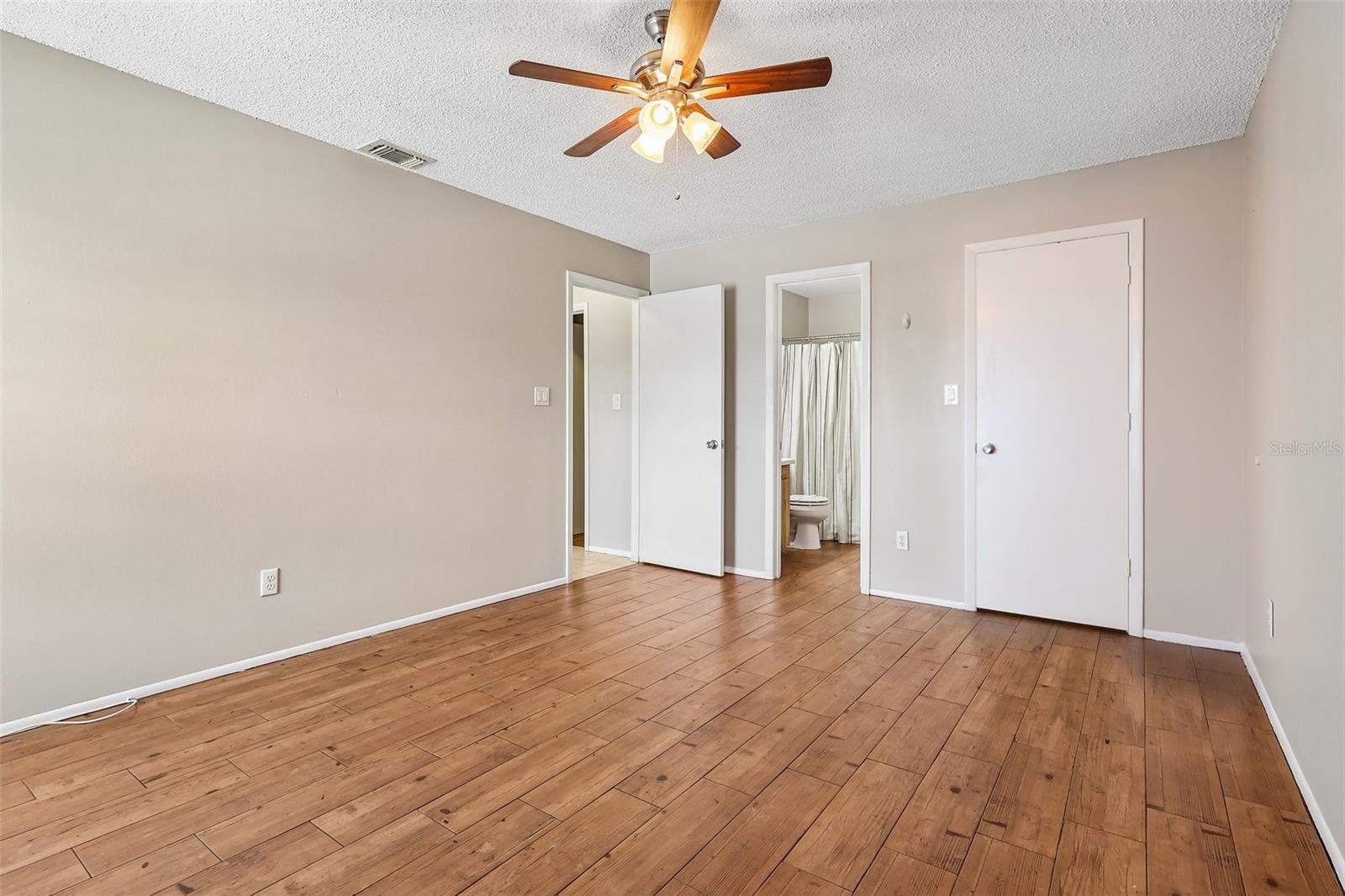 SOUTHBROOKE CONDO PH 02 - Residential