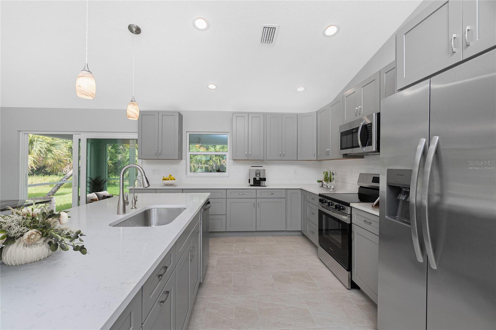 1548 - PORT CHARLOTTE SUB 17 - Residential