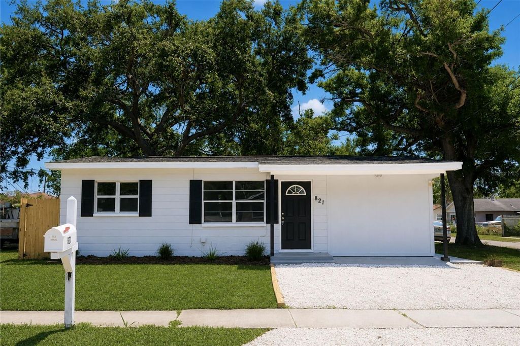 Photo of 821 14th Avenue NW, Largo, FL 33770 (MLS # TB8505449)