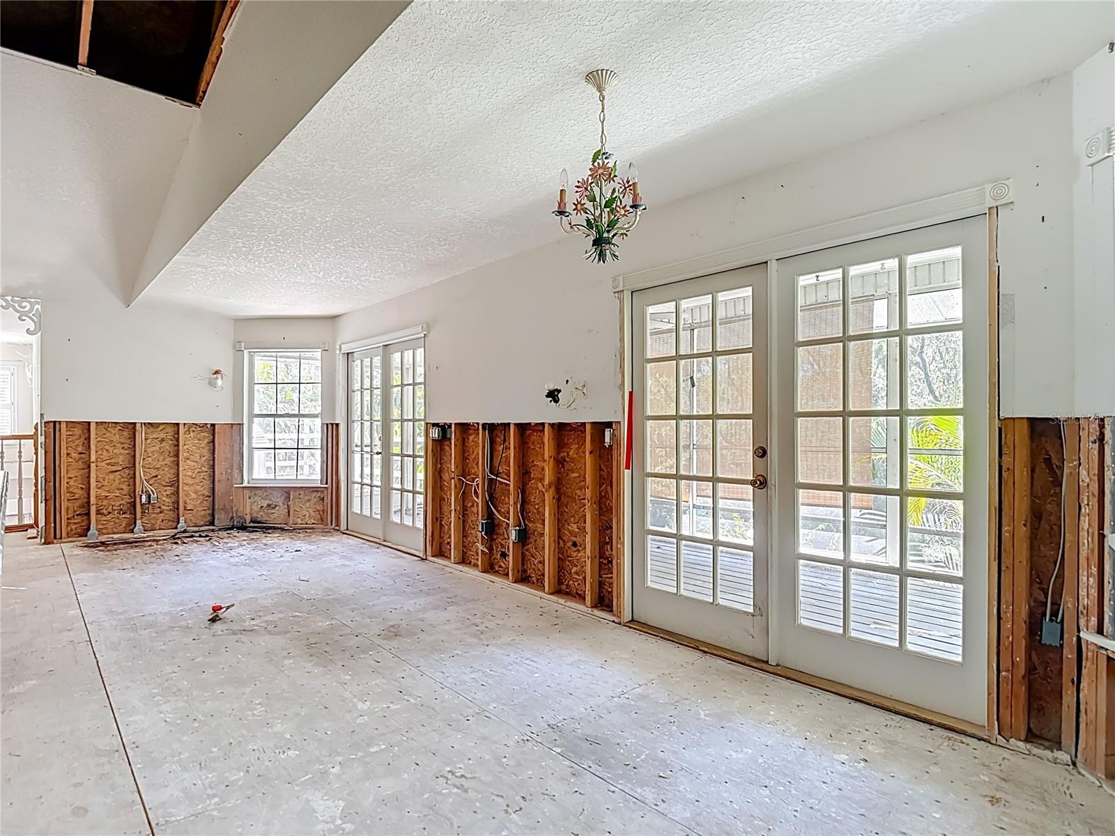 UNPLATTED - Residential