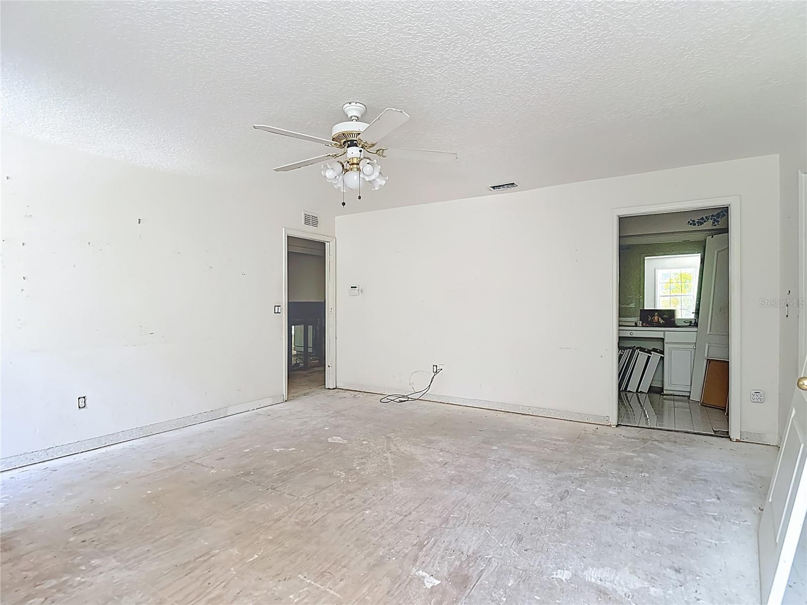 UNPLATTED - Residential