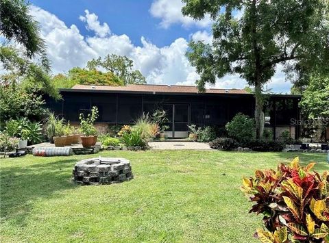 A home in PORT CHARLOTTE