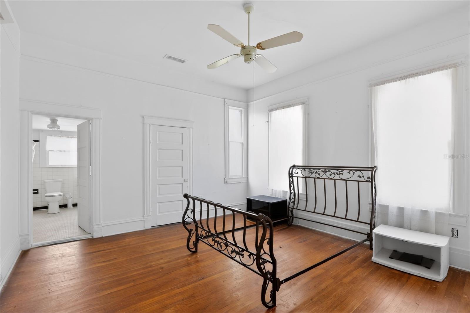 METES AND BOUNDS - Residential