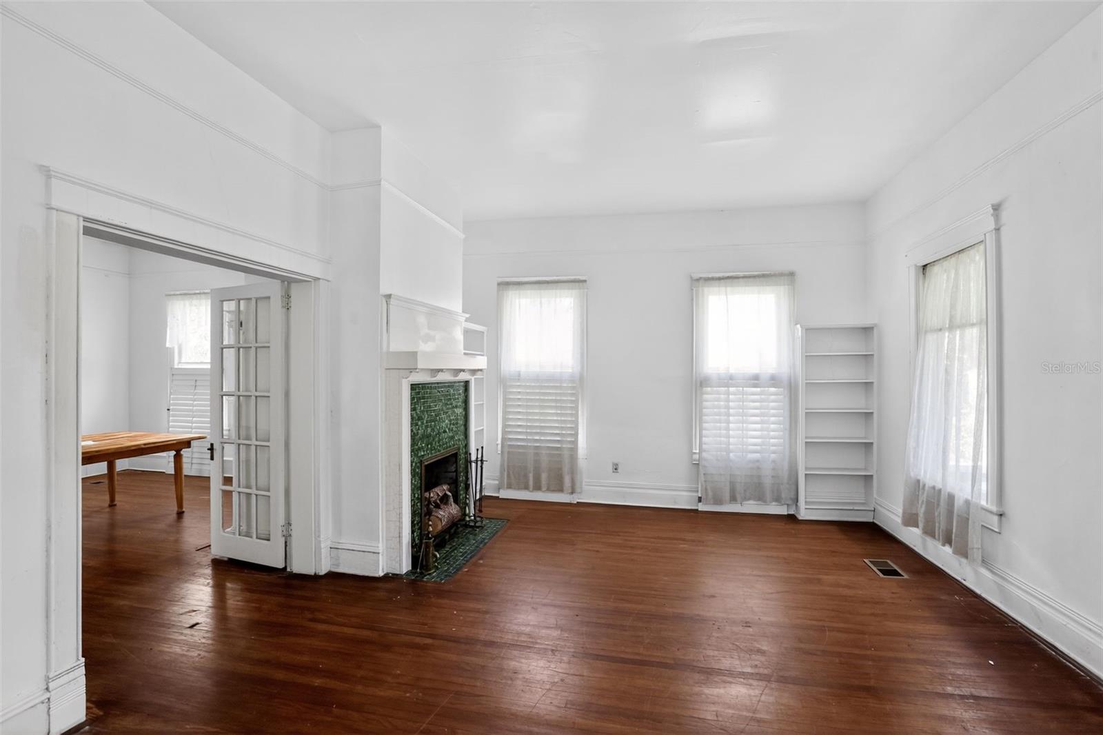 METES AND BOUNDS - Residential