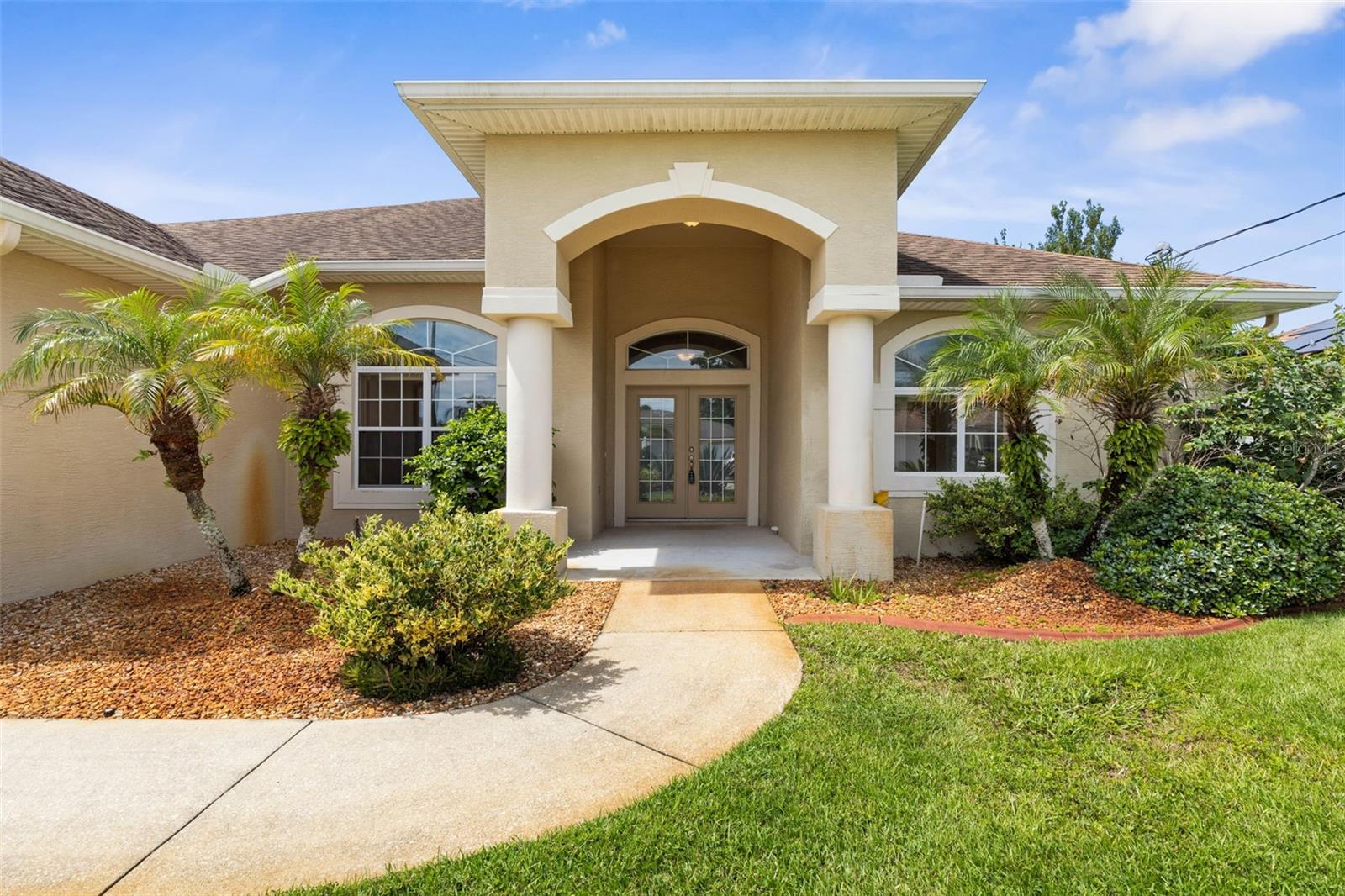 30 ROLLING SANDS DRIVE