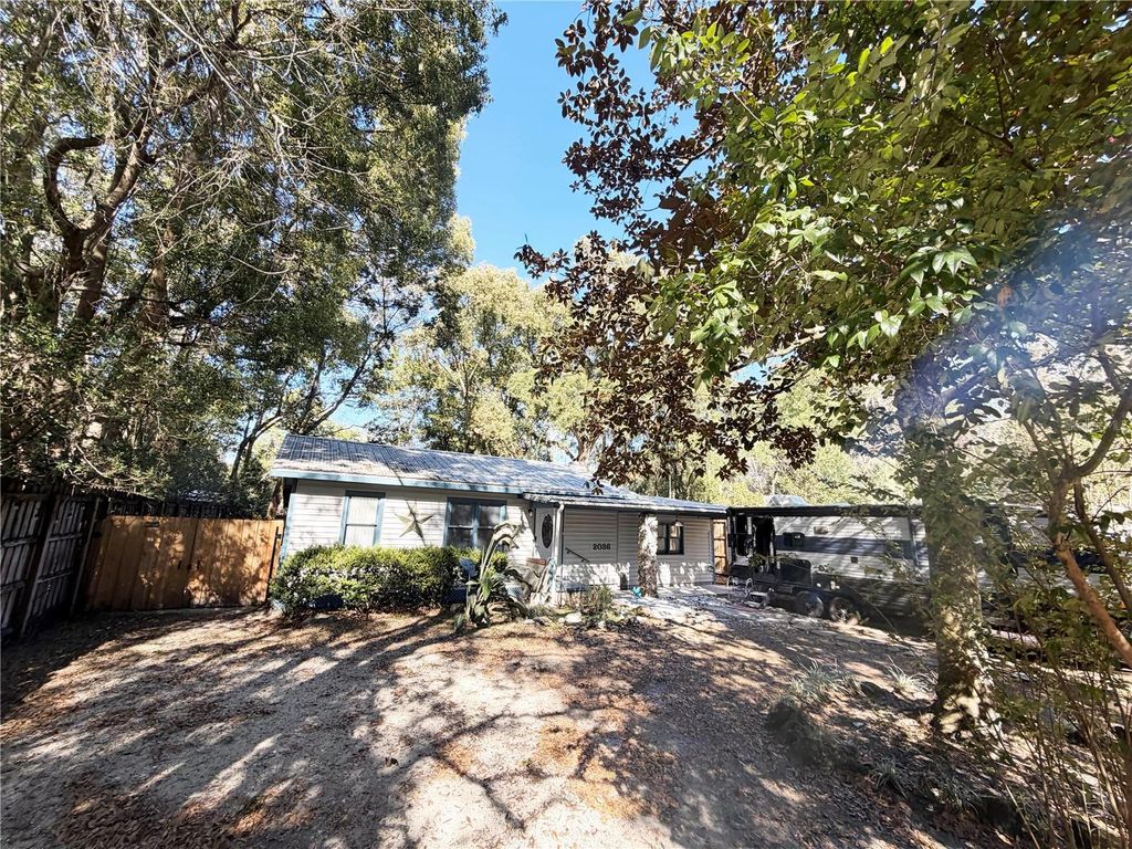 Photo of 2036 NW 31st Avenue, Gainesville, FL 32605 (MLS # GC537347)