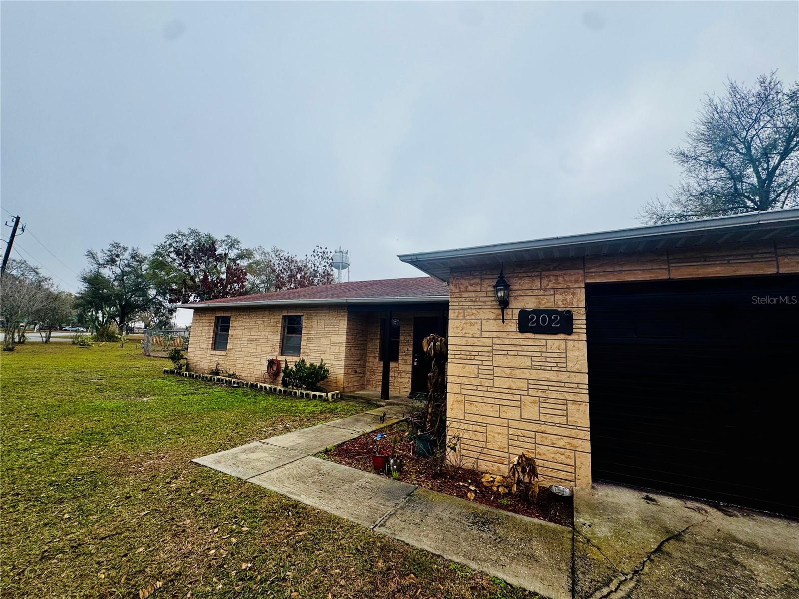 DAVIS A M - Residential