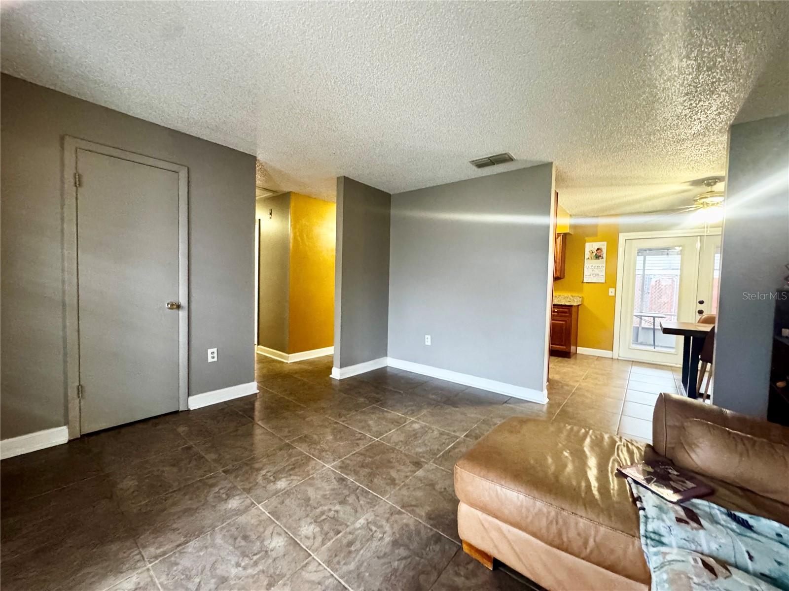 DAVIS A M - Residential