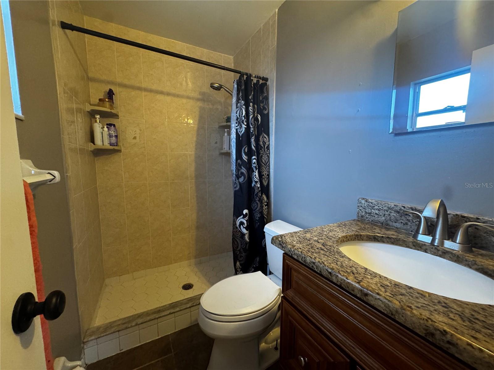 DAVIS A M - Residential