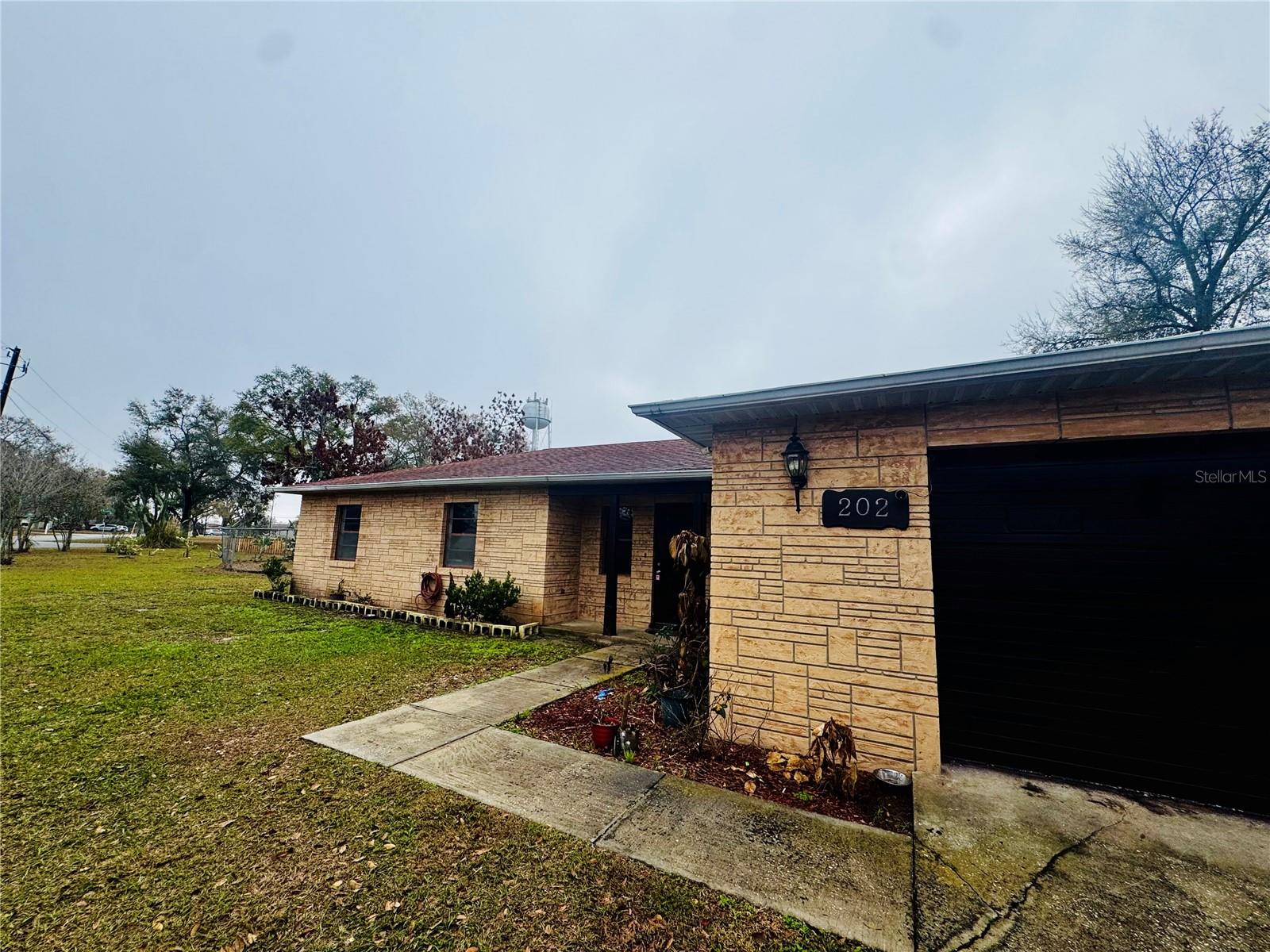 DAVIS A M - Residential