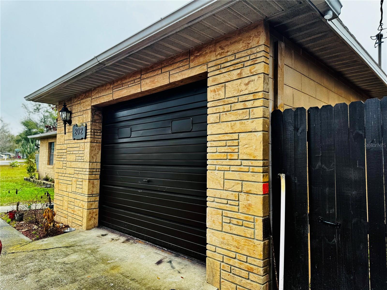 DAVIS A M - Residential