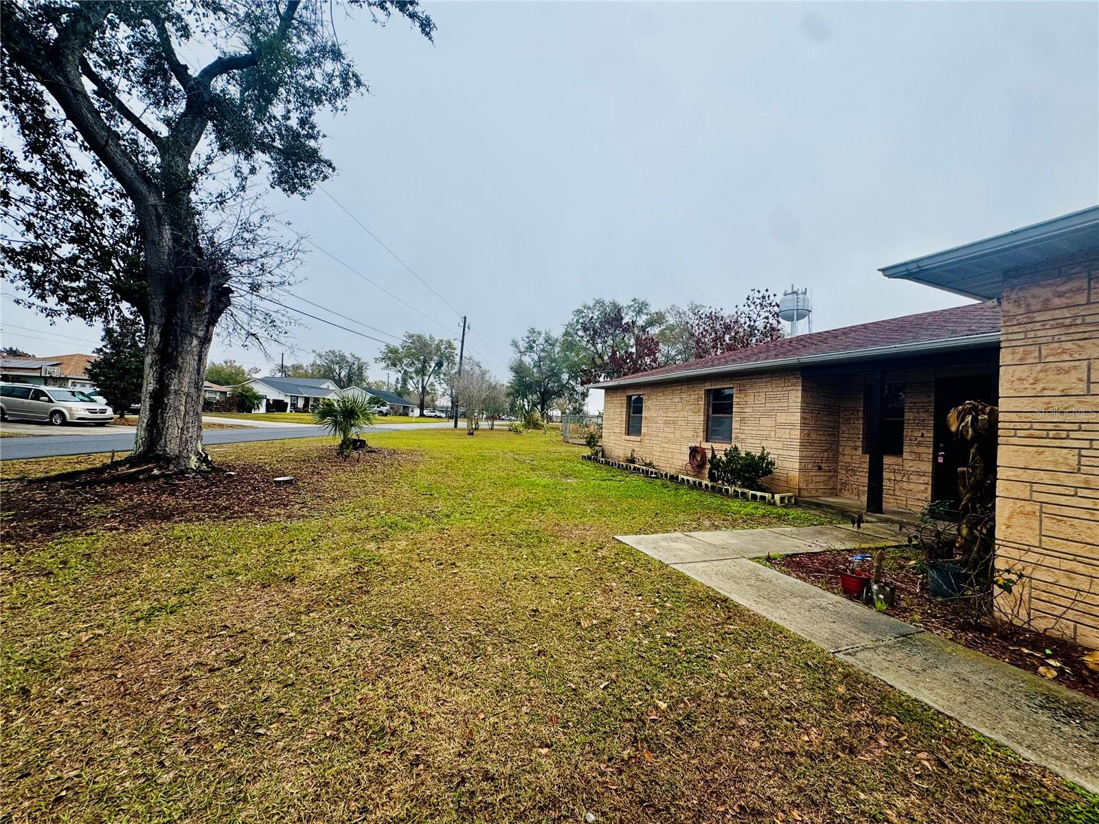 DAVIS A M - Residential