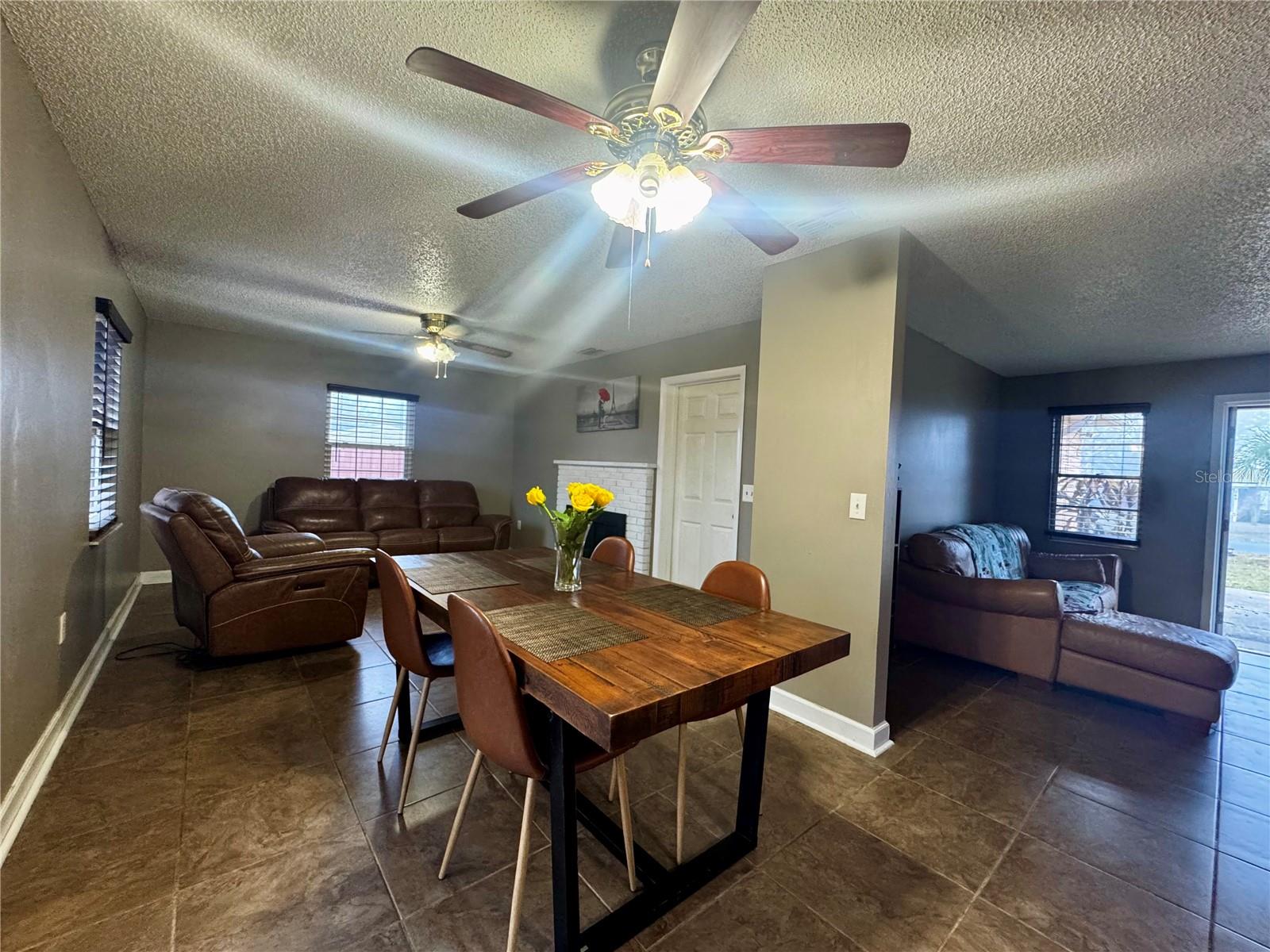 DAVIS A M - Residential