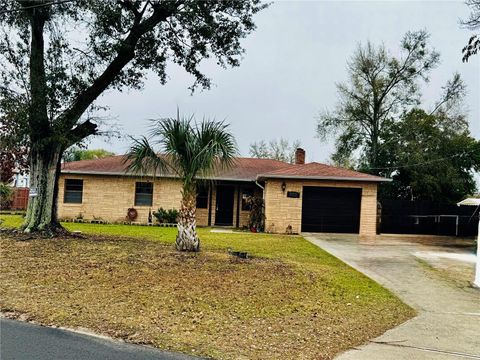 202 S BINGHAM STREET EAGLE LAKE FL 33839