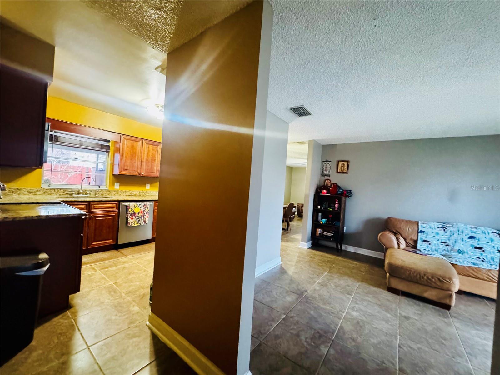 DAVIS A M - Residential