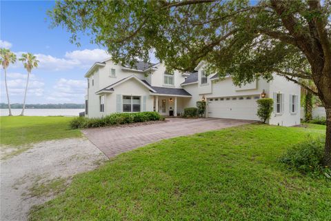 A home in FRUITLAND PARK