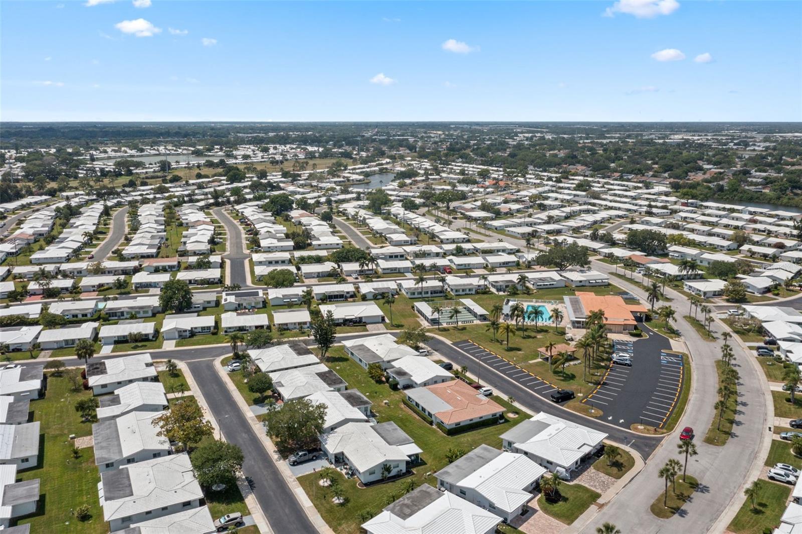 MAINLANDS OF TAMARAC BY THE GULF UNIT 4 CONDO - Residential Lease