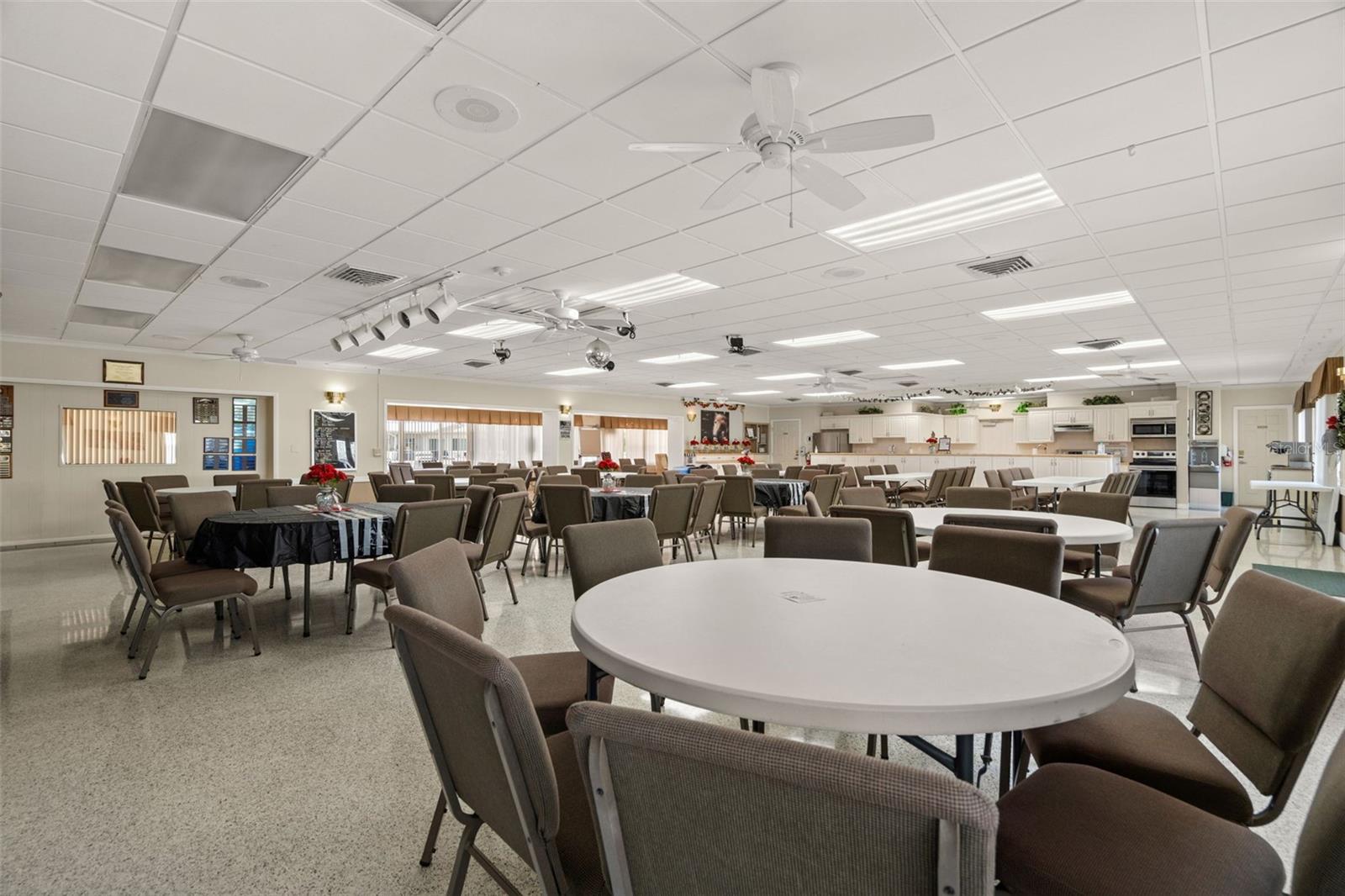 MAINLANDS OF TAMARAC BY THE GULF UNIT 4 CONDO - Residential Lease