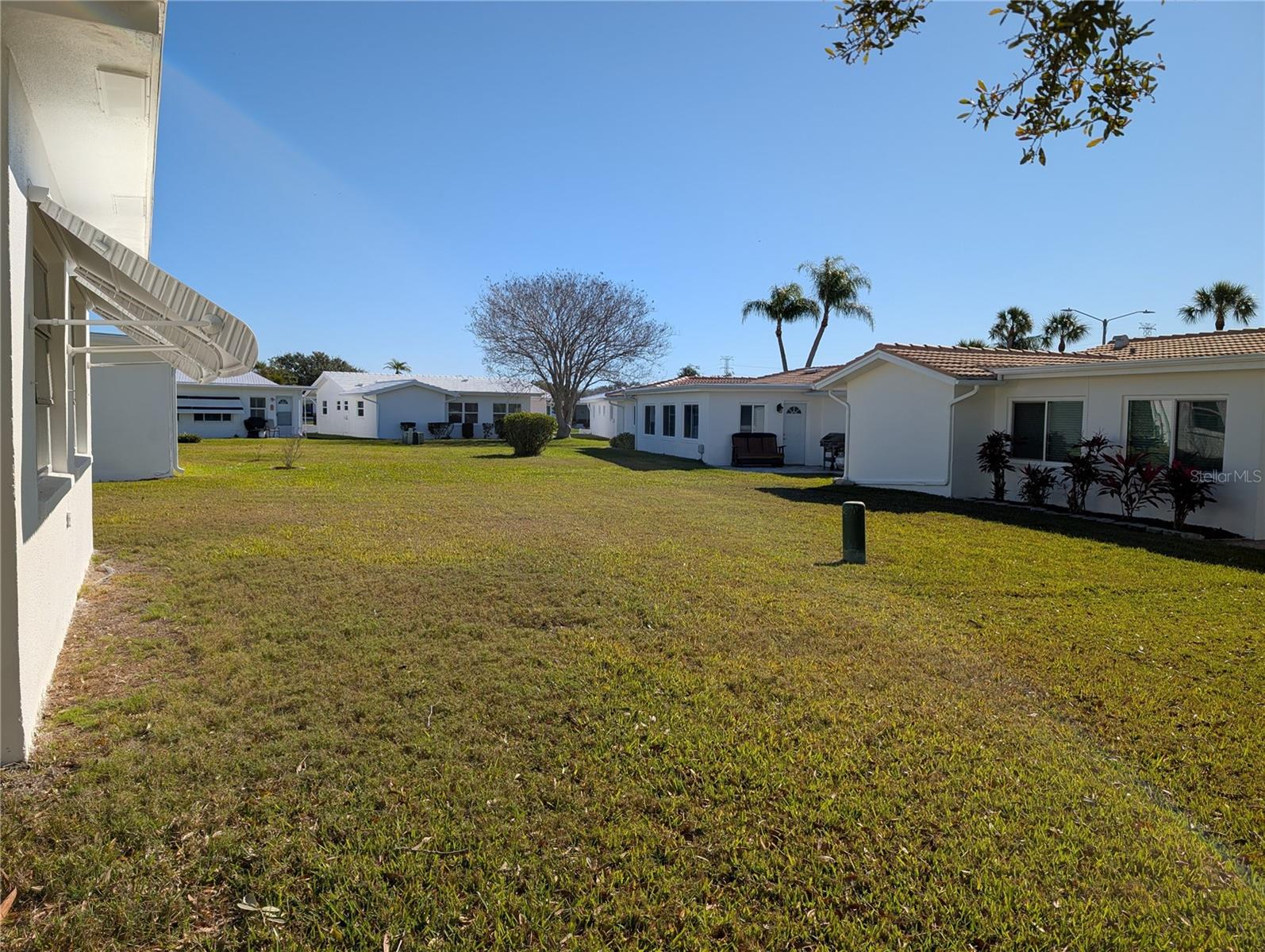 MAINLANDS OF TAMARAC BY THE GULF UNIT 4 CONDO - Residential Lease