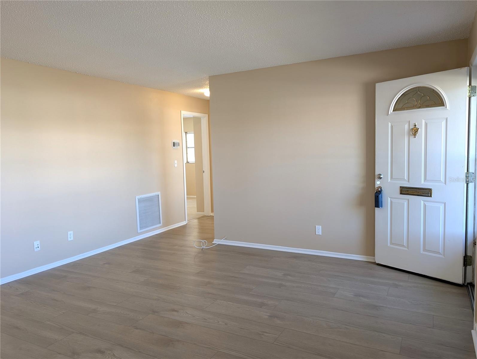 MAINLANDS OF TAMARAC BY THE GULF UNIT 4 CONDO - Residential Lease