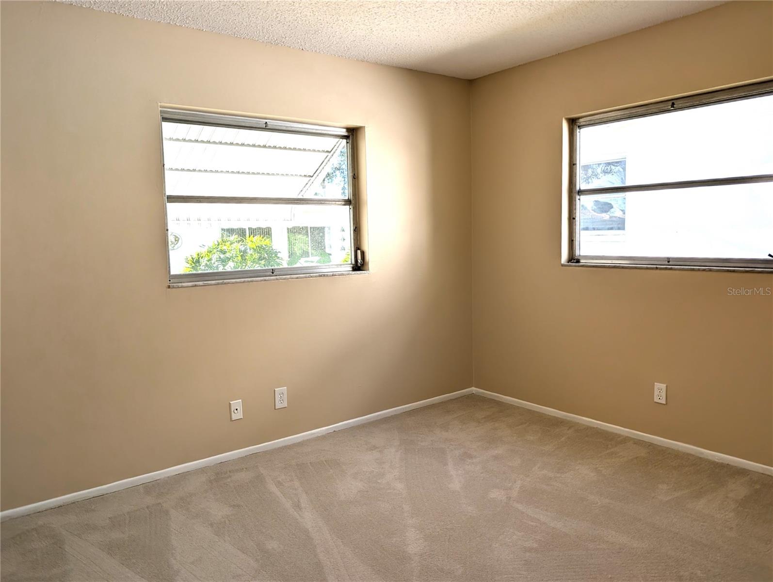 MAINLANDS OF TAMARAC BY THE GULF UNIT 4 CONDO - Residential Lease