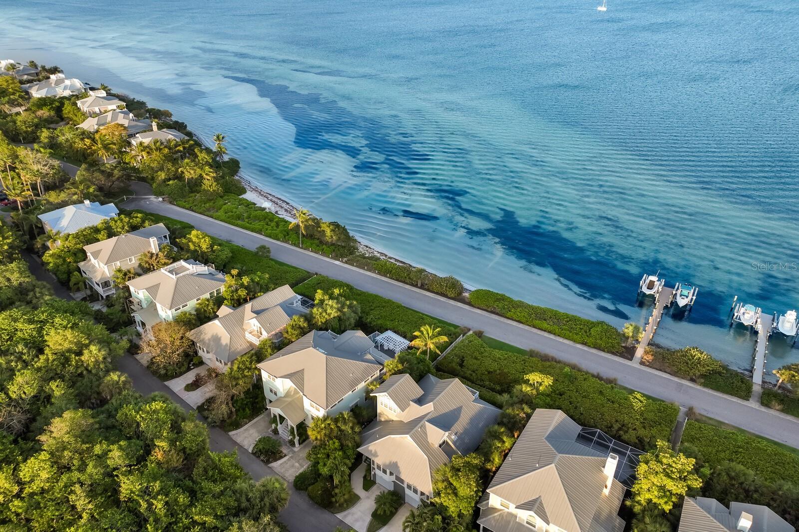 521 BUTTONWOOD BAY DRIVE