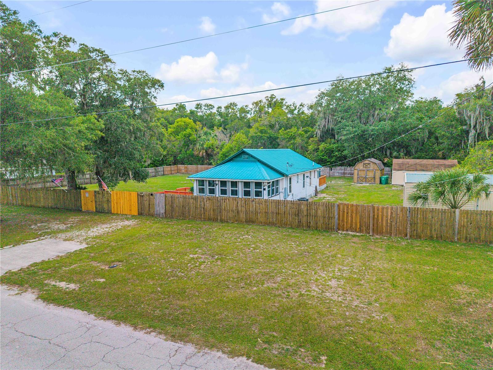 ORANGE GROVE GARDENS - Residential
