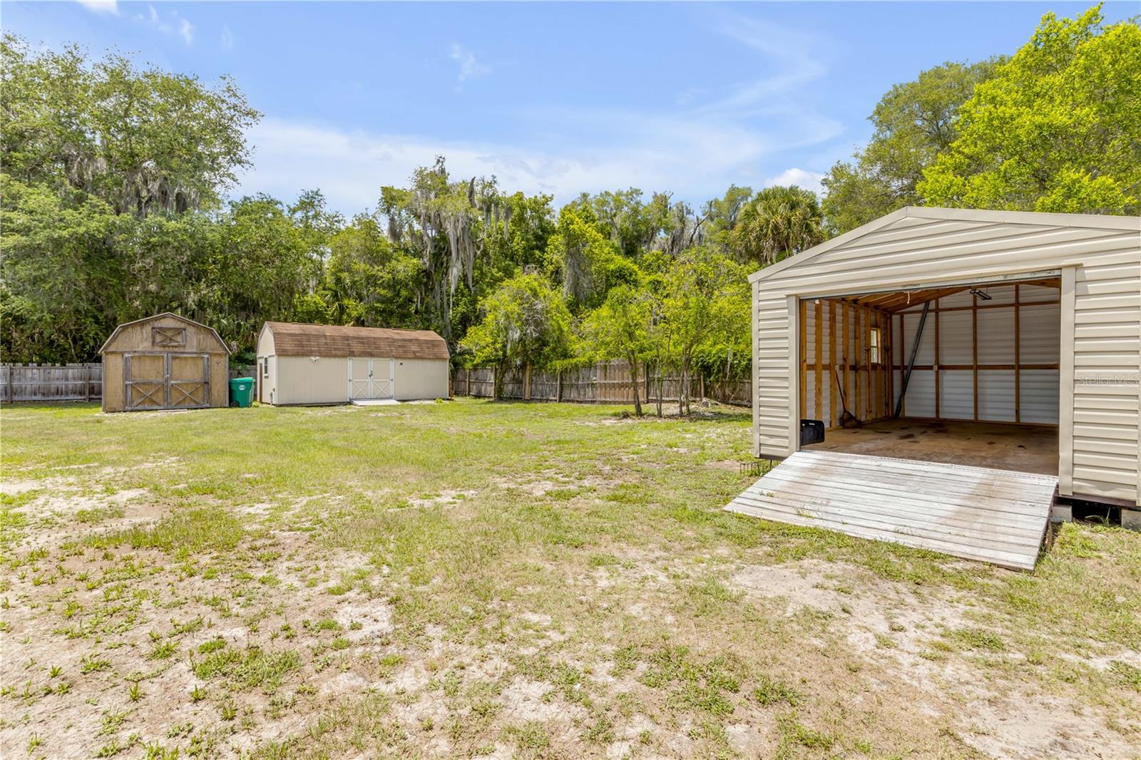 ORANGE GROVE GARDENS - Residential
