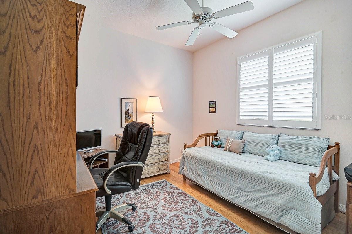 CALUSA LAKES - Residential